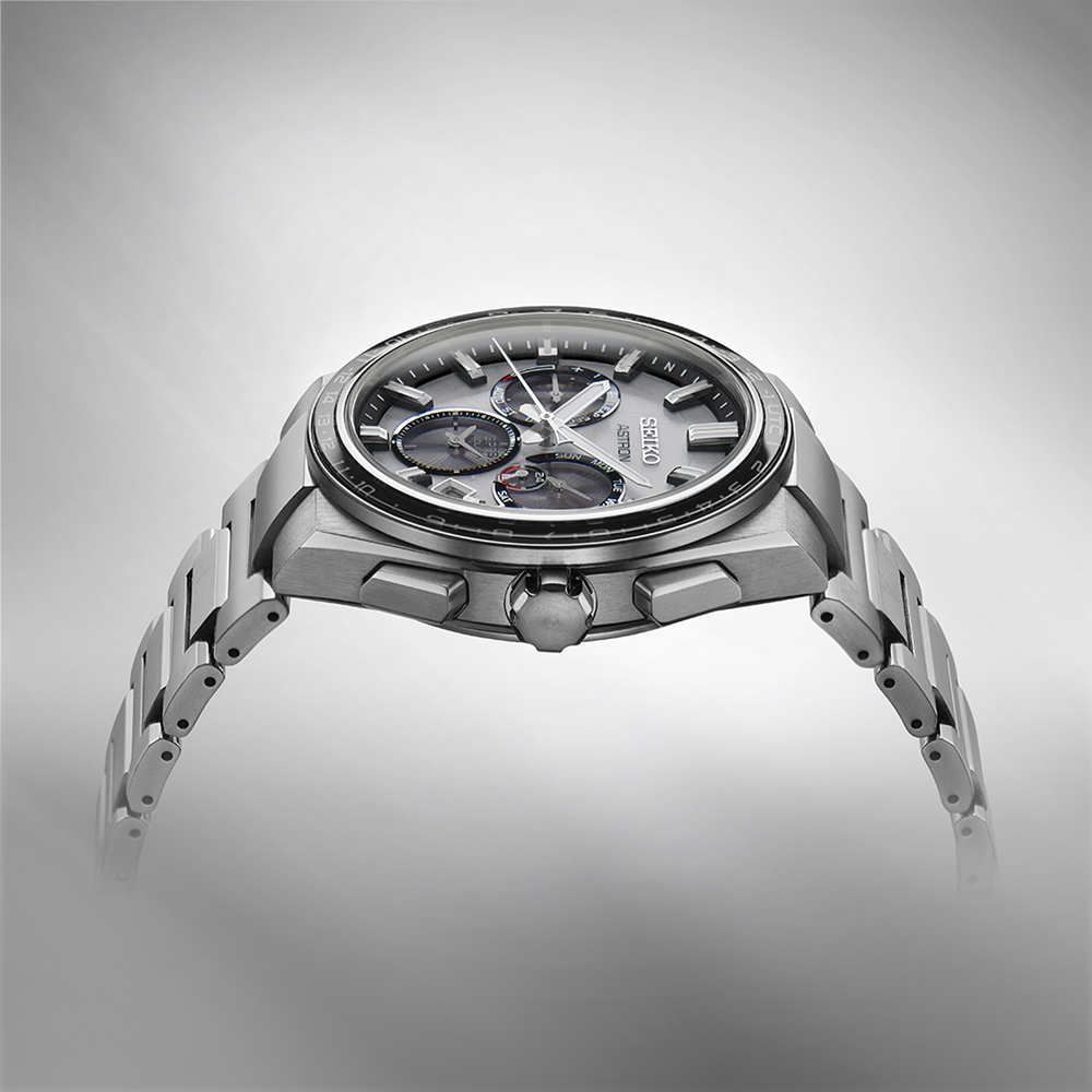 Seiko Astron Dual Time - SSH107J