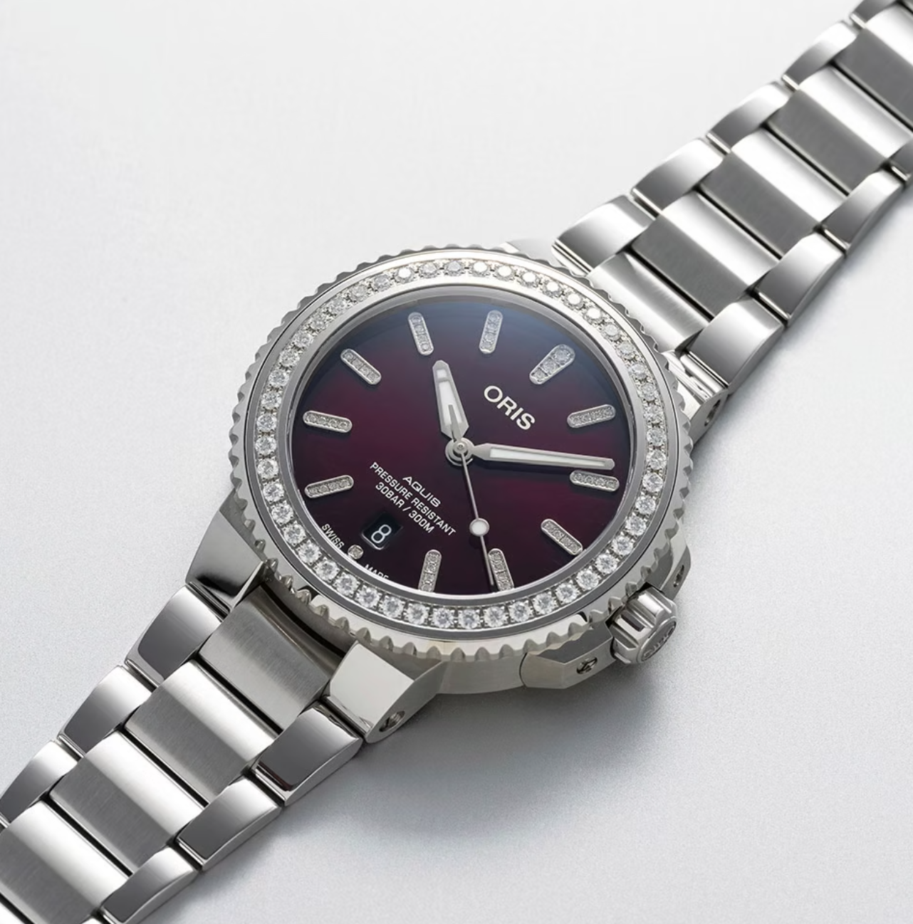 Oris Aquis Date Diamonds- 733 7766 4998