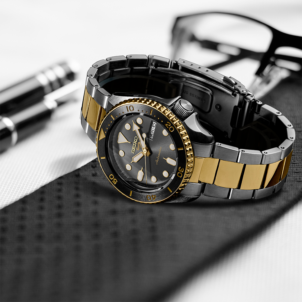 Seiko 5 Sports SKX Series 42.5mm - SRPK22J